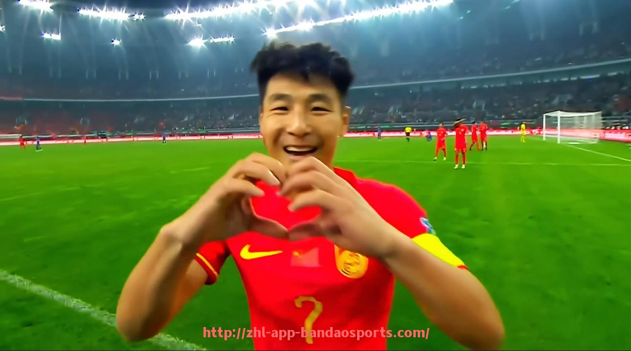 半岛体育app-效力过英超与意甲的双联赛球员，谁能胜任两种风格？